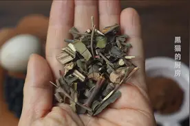 桑寄生煮鸡蛋，女人每个月煮几次，肝血足气色好，化妆品也省了视频封面