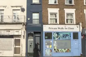 英国伦敦“最苗条”房子待售 宽不到两米 竟标价95万英镑视频封面