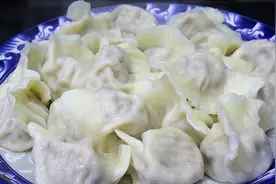 用南瓜包水饺实在太好吃了，调馅配方教会你，出锅一口一个真解馋视频封面
