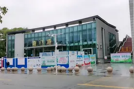 在上海崇明岛“南门”最繁忙的客运码头，你出岛的交通都在这里了视频封面