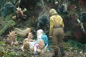 基因病毒泄露，人类大量变异死亡，动植物异变成可怖怪物！科幻片视频封面