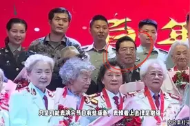 82岁李双江与妻子罕同框，头发乌黑精神好，梦鸽皮肤紧致气质优雅视频封面