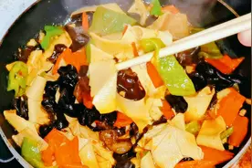 这一整张的叫豆皮，细丝的叫干丝，我们叫千张，你们那叫他什么？