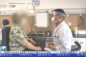 武汉一老太经常流鼻血，医生竟从鼻子里取出块“石头”！咋回事？视频封面