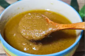 调花生酱时，有人放水，有人放油，其实都错了，大厨教你正确做法