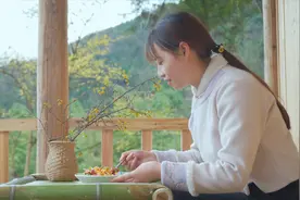 在家也能做的高颜值彩色面条，简单易学又美味，好吃到停不下来视频封面
