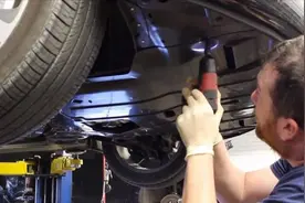 为啥老司机会在排气管上放磁铁？听完分析，听完我也放了一块视频封面