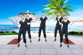 中老年广场舞《步子舞》，好看易学，音乐任意切换，谁跳谁潇洒