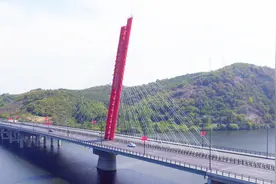 【70年70城】记住金寨！在这里，中国第一所希望小学诞生视频封面