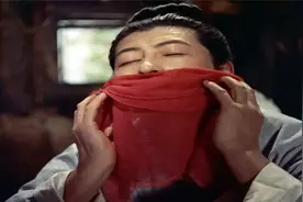 日本1956年拍的《白蛇传》，白素贞被变态许仙活活打死视频封面