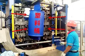 塑料桶生产全过程，原来是这样制造的，解开我多年疑惑！