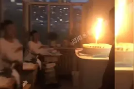 又到一年毕业季，高三生为班主任准备惊喜，歌声响起瞬间是谁哭了视频封面