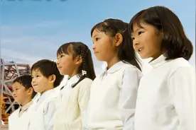 中国首例五胞胎，奥运“福娃”原型，20年过去他们近况如何？视频封面