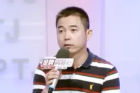 合作伙伴生病时妈妈主动照顾 比对女儿还要好 观察员：女儿受不了视频封面