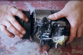 车子压缩机坏了，更换总成价格太高，想个最省钱的办法来维修视频封面