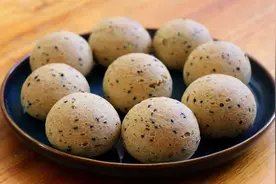 自制超市经常被抢光的麻薯包，酥软可口，个个空心