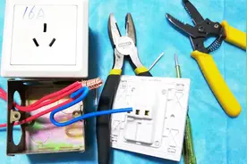 电线接头太大，塞不进插座怎么办？老电工这招绝了，专治接头过多