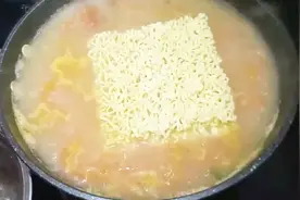 泡面这样煮才好吃，顺序很重要，煮出来的面要比平时的好吃10倍！