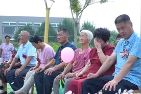 婚礼上新郎说给父母的话视频封面