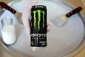 魔爪功能饮料冰淇淋卷｜怎样用魔爪功能饮料制作冰淇淋卷｜美食视频封面