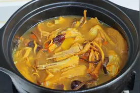 菌菇排骨汤这样做真好喝，味道鲜美又营养，老公三天两头点名喝视频封面
