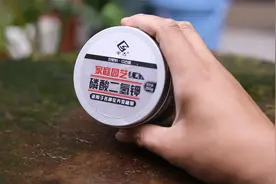 怎么促进植物开花？园艺师教你，用磷酸二氢钾，什么花都可以用视频封面
