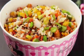 1-3岁宝宝营养主食之南瓜虾仁炒饭做法详解