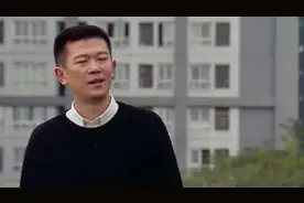 逆爱：男子怀疑男孩身份，捡起带男孩血迹的纸巾，去做亲子鉴定