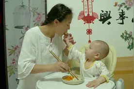 最近身体有点虚弱，小妹儿炖了一锅松茸土鸡汤，真的是人间美味视频封面