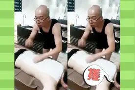 敲了这么多年的鼓，被这位搓澡大爷给秒了，一个人敲出乐队的气势视频封面