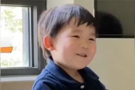 薯条来啦：全网地位最低的人类幼崽，半月收获超160万粉丝视频封面