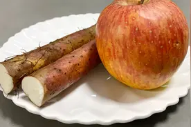 夜里总是睡不着，80岁奶奶教我一个土方法，一个苹果就解决困扰视频封面