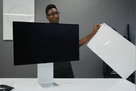 Apple Pro Display XDR 开箱及使用感受：超贵支架，超酷性能！视频封面