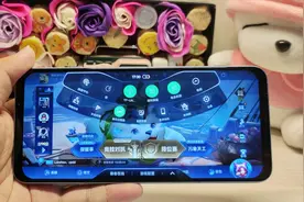 腾讯黑鲨3S，一看它的游戏助手界面，就知道是专业高端游戏手机！视频封面