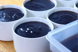 古法龟苓膏：用龟壳在家自制，不是烧仙草不是黑凉粉，清热降火！视频封面