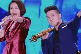 杨树林现场秀绝活，这段萨克斯吹的，着实让人惊艳视频封面
