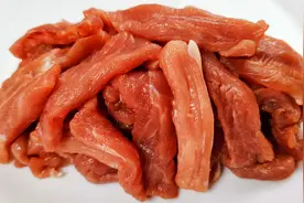炒瘦肉，有人放淀粉有人放蛋清，都不对，教你正确做法，嫩如豆腐视频封面