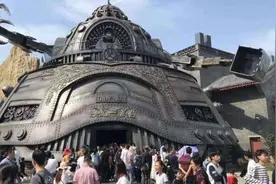河南版乌镇，郑州华谊兄弟电影小镇带你直接穿越时光隧道视频封面