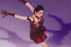 俄罗斯冰上女皇梅德韦杰娃的中国“历险记”-片尾有美照！视频封面