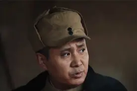 粟裕贵为第一大将，却低调得让人心疼，因太朴素多次被人拦在门外视频封面