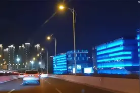 无锡金城快速路，傍晚18点30分，新吴区去往滨湖区，途经梁溪区视频封面