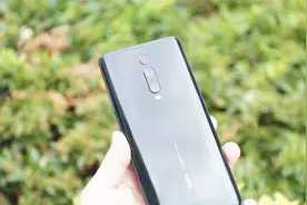 最便宜的骁龙855Plus，12+512G+4800万+4000毫安，几乎没有短板视频封面