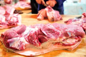 猪肉，只用清水洗就错了，教你正确方法，洗的干净卫生又好吃