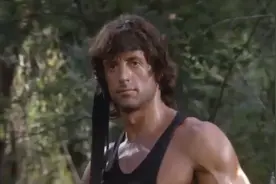 第一滴血：年轻的史泰龙有多生猛？看看这身肌肉，我秒懂了视频封面