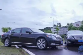 十年前的老车如今卖到60万，雷克萨斯这款巅峰之作比奔驰S600还牛视频封面