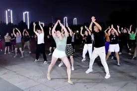 太难了！静默不能出门，发个夏天跳的粤语版动感DJ《红日》吧视频封面