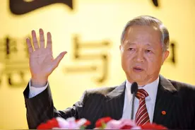 曾仕强：人与人要保持距离，即使是夫妻也要适当的保持，为什么？视频封面