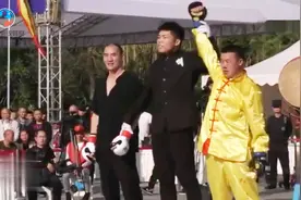 传统武术的实战视频：民间功夫第一人黄河清，宝刀未老出战擂台视频封面
