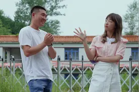 搞笑剧：小伙结婚找前女友借钱，开口就借10万，看姑娘咋回答他视频封面