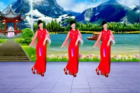 32步广场舞《烟花三月下扬州》旋律醉人舞步轻盈，别有一番韵味